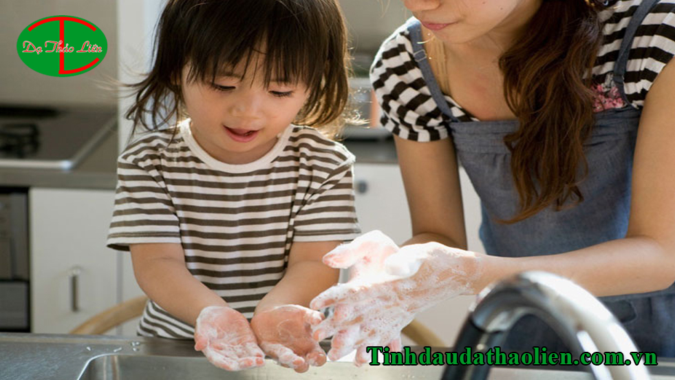 ph&ograve;ng tr&aacute;nh bệnh c&uacute;m khi giao m&ugrave;a